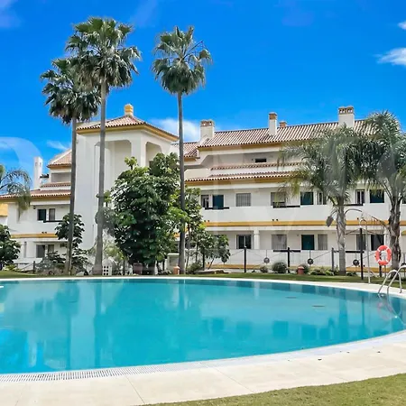 Getaway With Parking, Jacuzzi And Pool Rems *