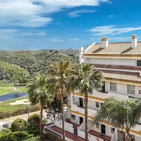 Apartment Getaway With Parking, Jacuzzi And Pool Rems MIJAS COSTA